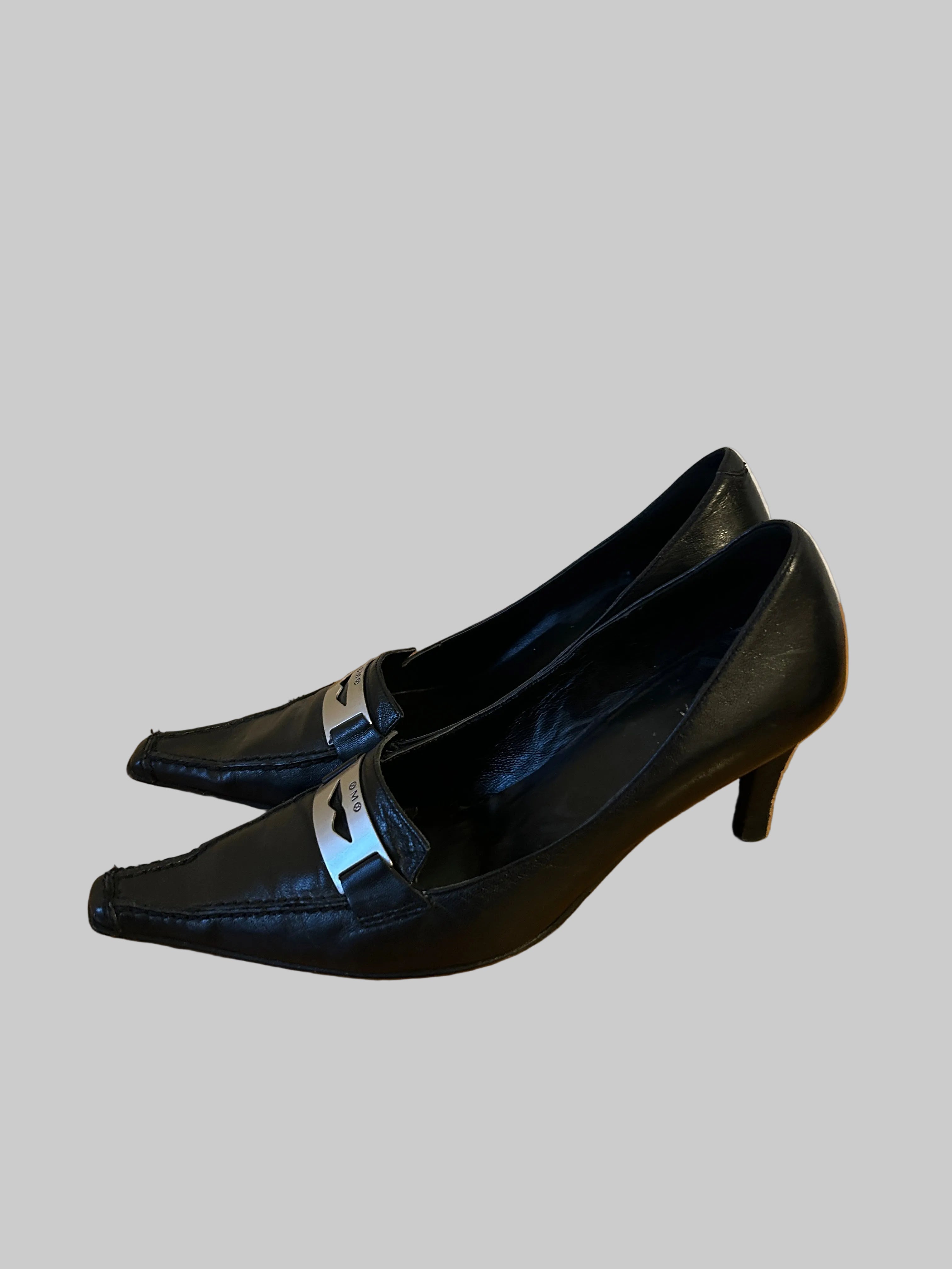 Black Vintage 2000s Y2K heel
