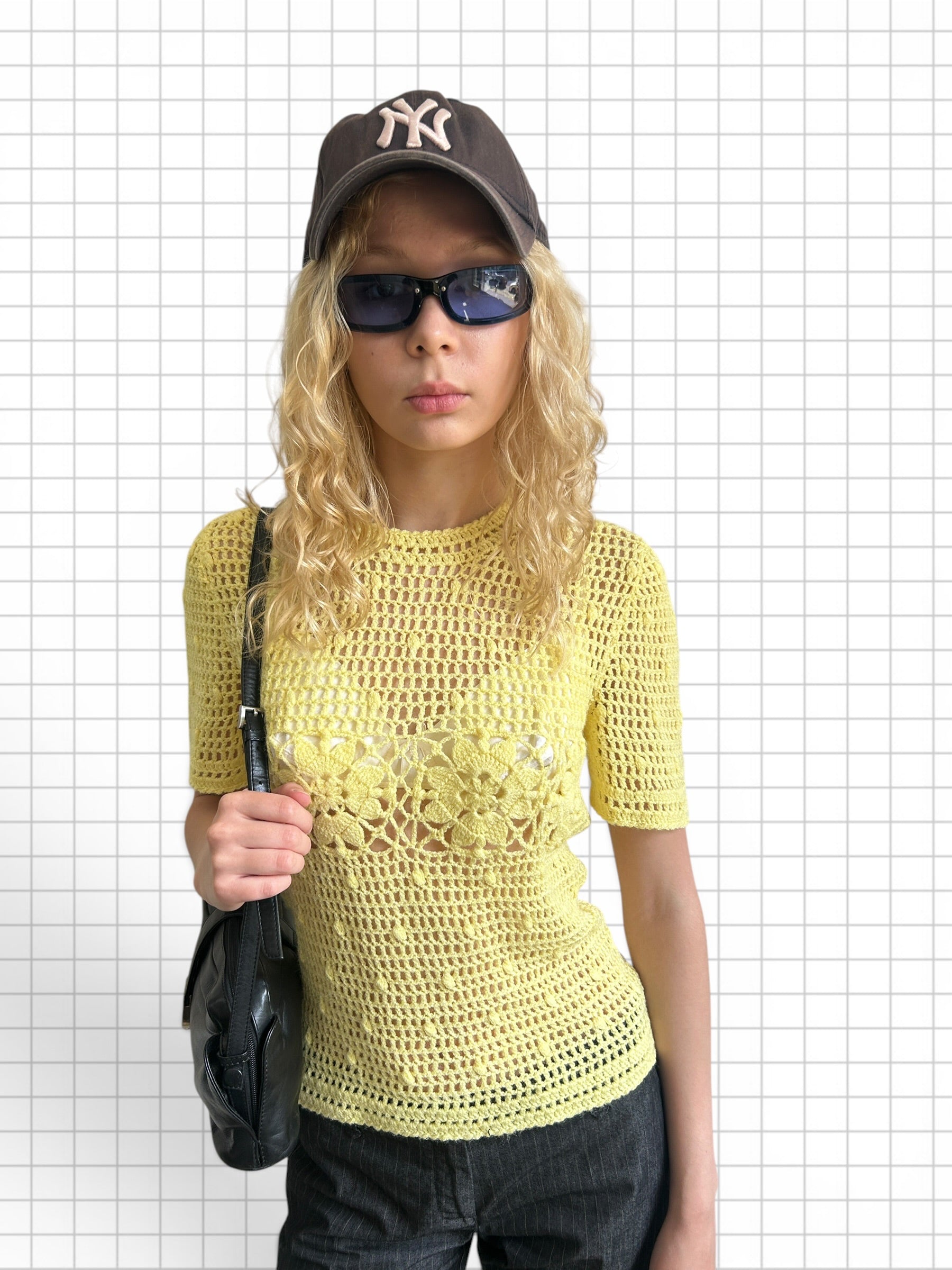 Cute yellow knit top pullover